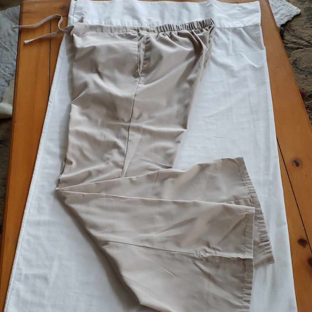 Scrub pants